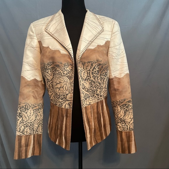 Coldwater Creek faux suede blazer. Cream and different shades of tans size P14 - Picture 3 of 16